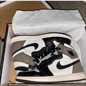 Dark Mocha Jordan 1 Retro High